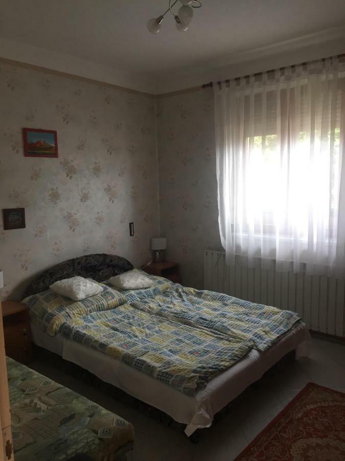 Álmos Vendégház Hajdúszoboszló Esterno foto